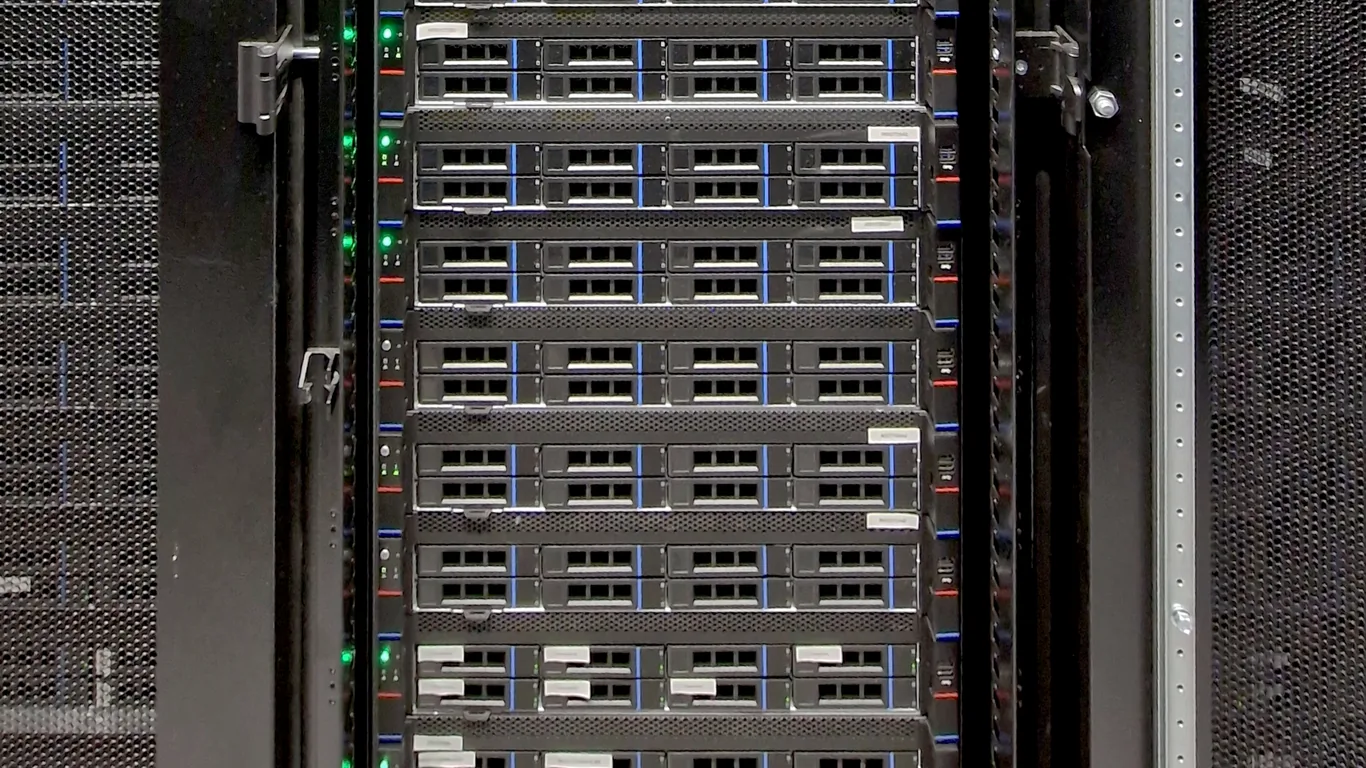 Rack enclosures for Business Dedicated Server - location FRA4 nLighten