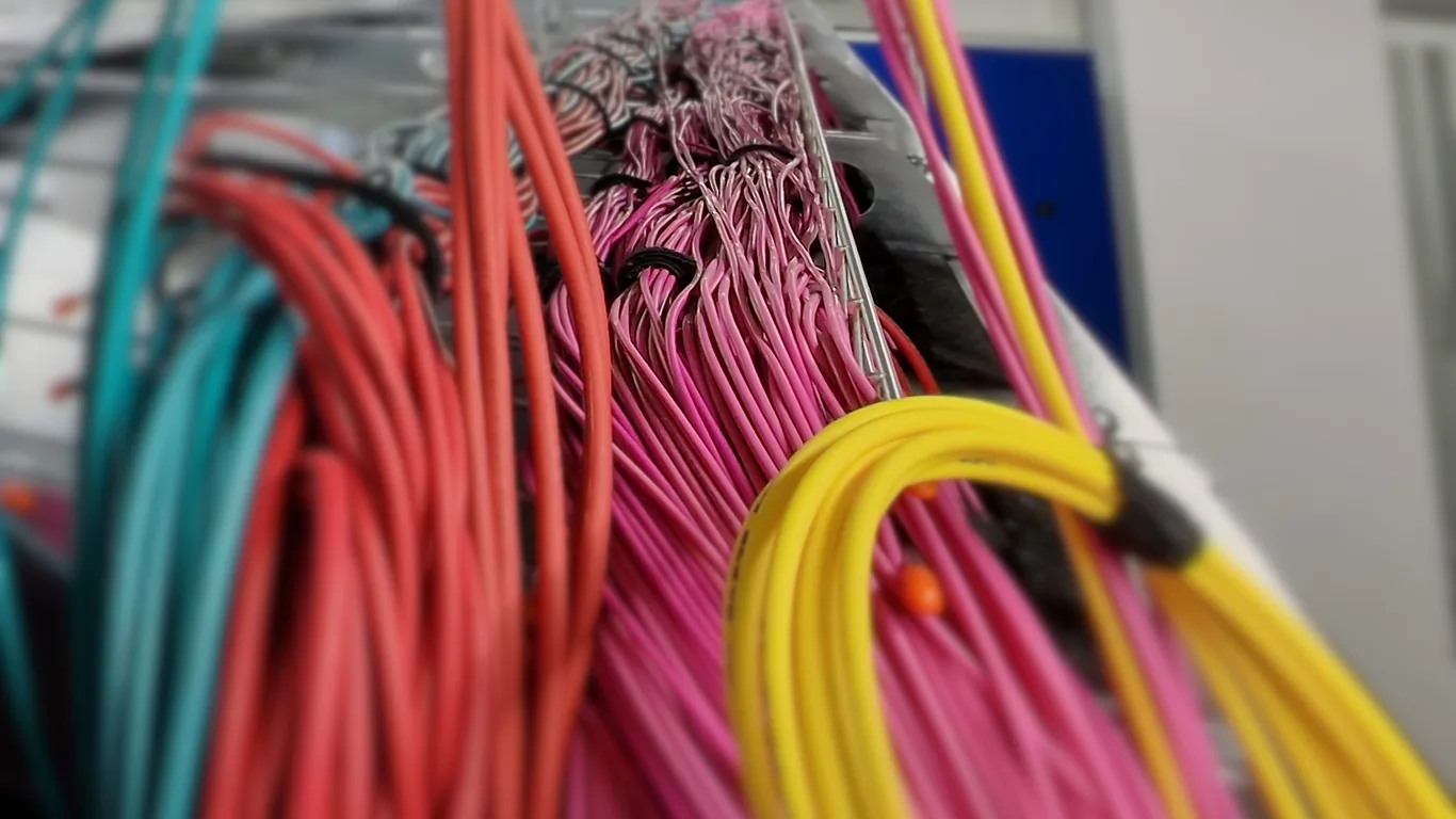 Fiber optic bundles to the individual racks - location FRA4 nLighten